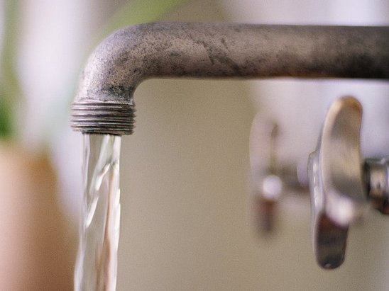 Wasserhahn Wasserhahn